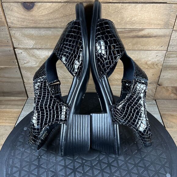 SAS Women's Size 7.5 Wide Slingback Sandals Patent Leather Black Crocs Print - Picture 8 of 10
